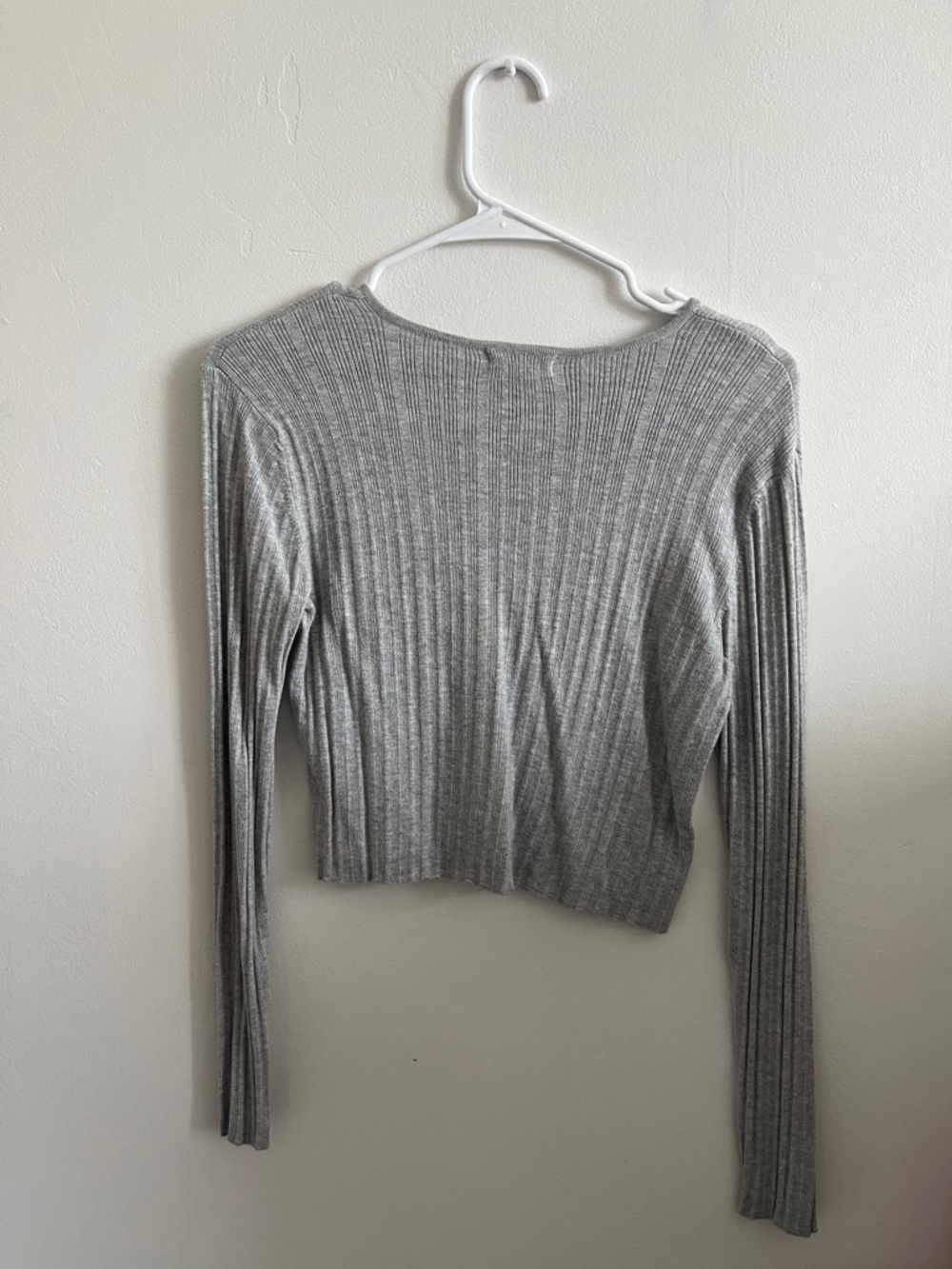 Garage Gray Ribbed Button-Front Cropped Top - Picture 2 of 4